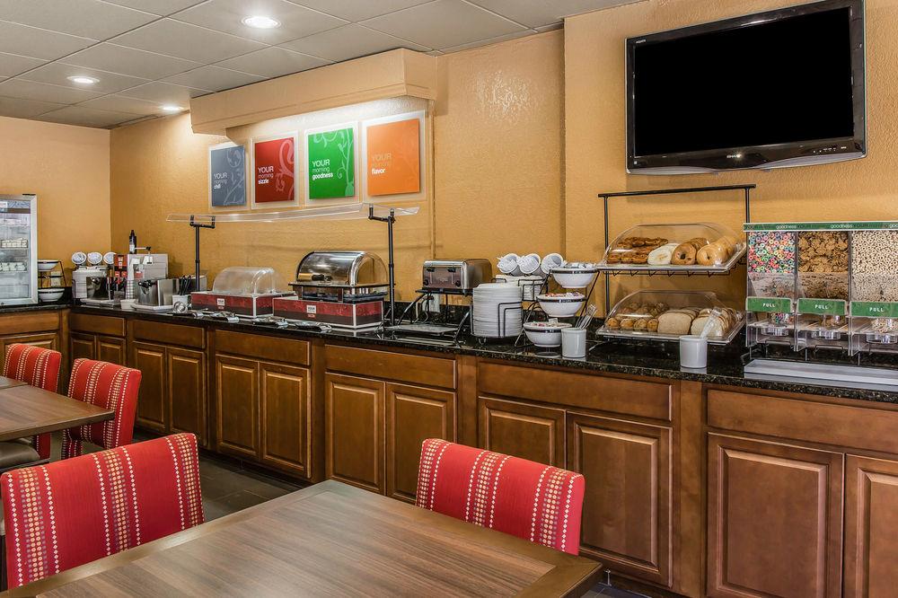 Comfort Inn & Suites Lakeland North I-4 Экстерьер фото