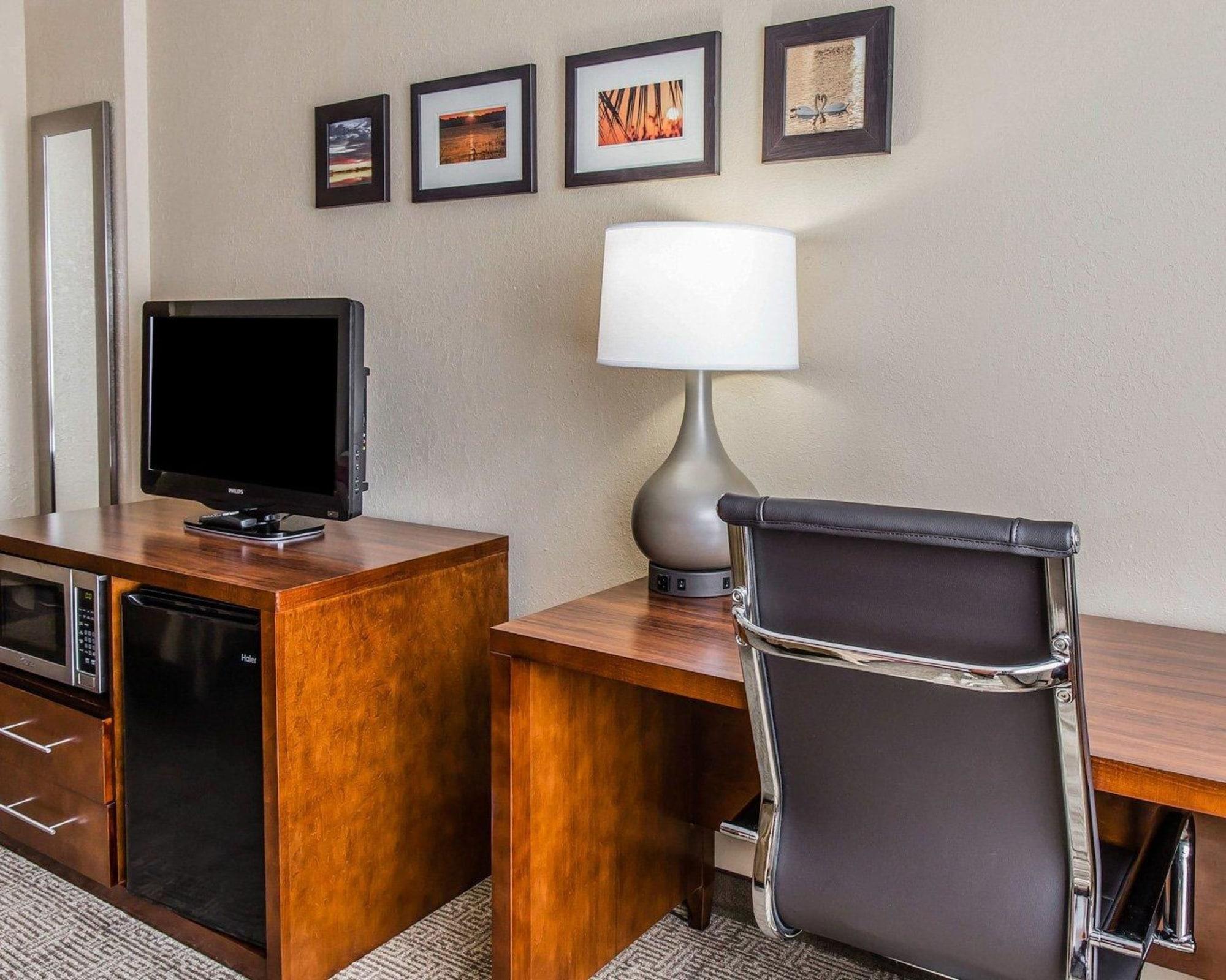 Comfort Inn & Suites Lakeland North I-4 Экстерьер фото