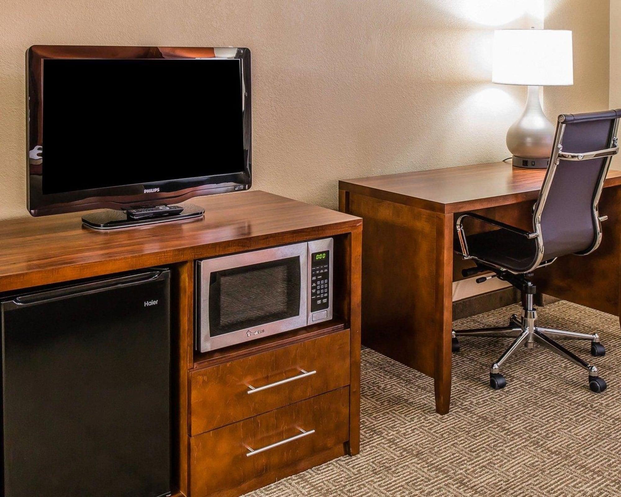 Comfort Inn & Suites Lakeland North I-4 Экстерьер фото