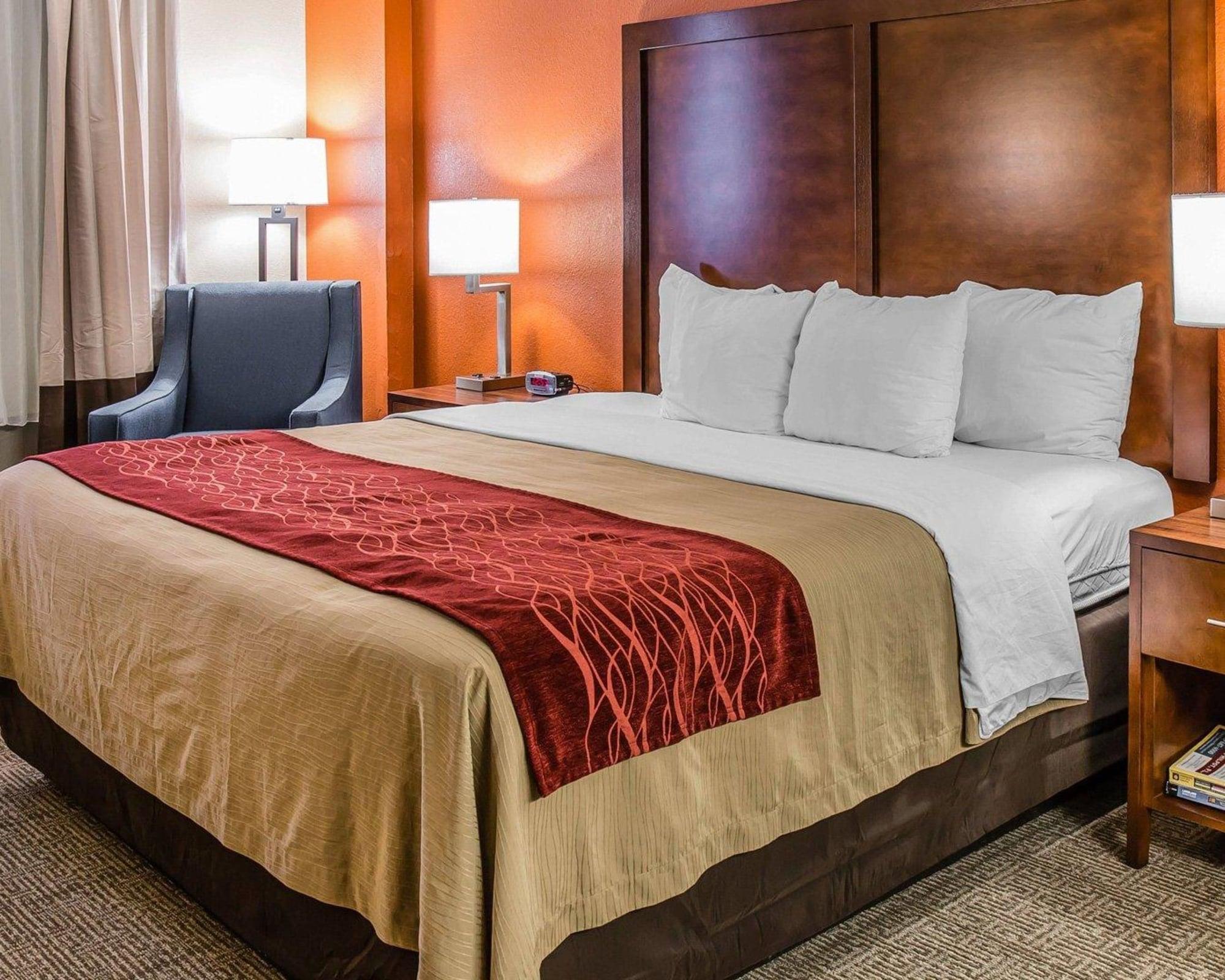 Comfort Inn & Suites Lakeland North I-4 Экстерьер фото