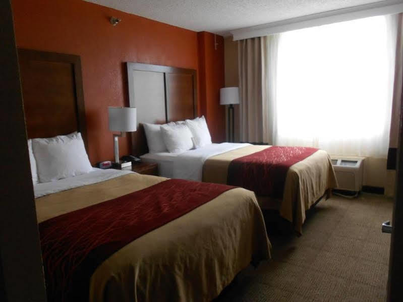 Comfort Inn & Suites Lakeland North I-4 Экстерьер фото